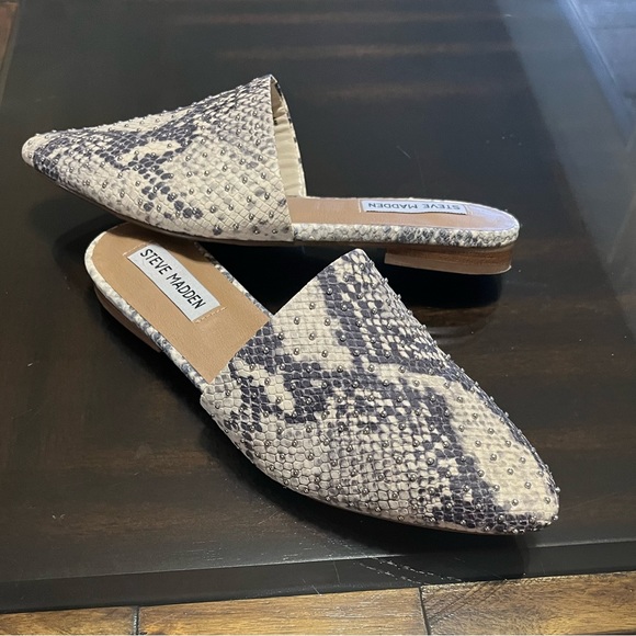 Steve Madden Trace Leather Snake Studded Loafers Size 6.5 - Picture 7 of 7